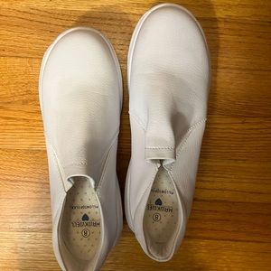 White nursing shoes NWOT